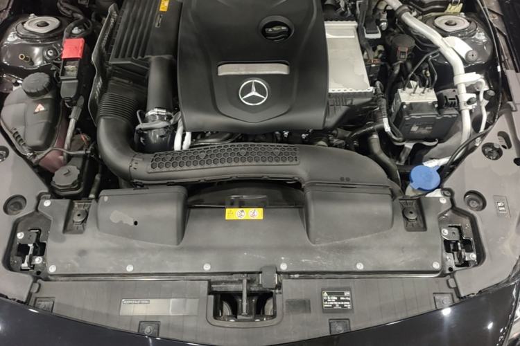 Used Mercedes-Benz SLC 2018 SLC 260 Zhu Yan Special Edition Engine Bay