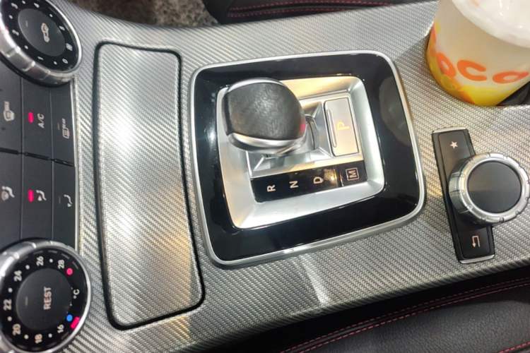 Used Mercedes-Benz SLC 2018 SLC 260 Zhu Yan Special Edition Gear Lever