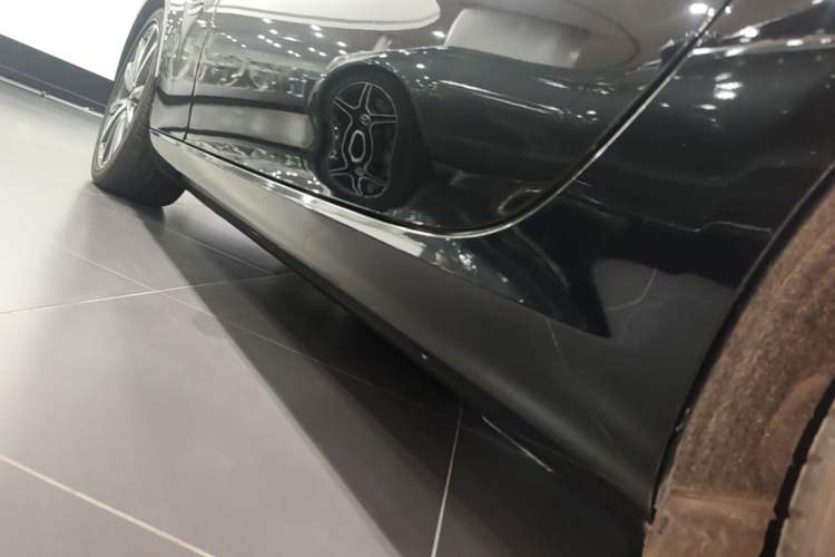 Used Mercedes-Benz SLC 2018 SLC 260 Zhu Yan Special Edition Left Side Sill
