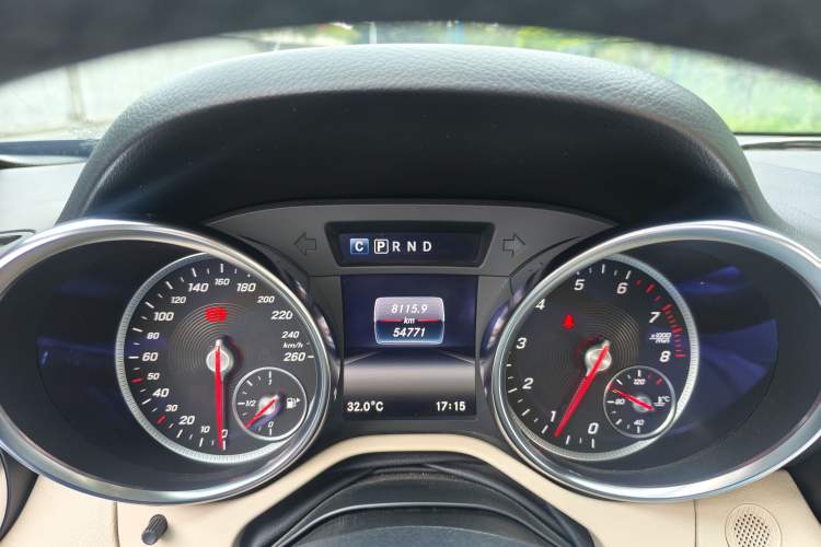 Used Mercedes-Benz SLC 2018 SLC 260 Dynamic Edition Odometer Close Up