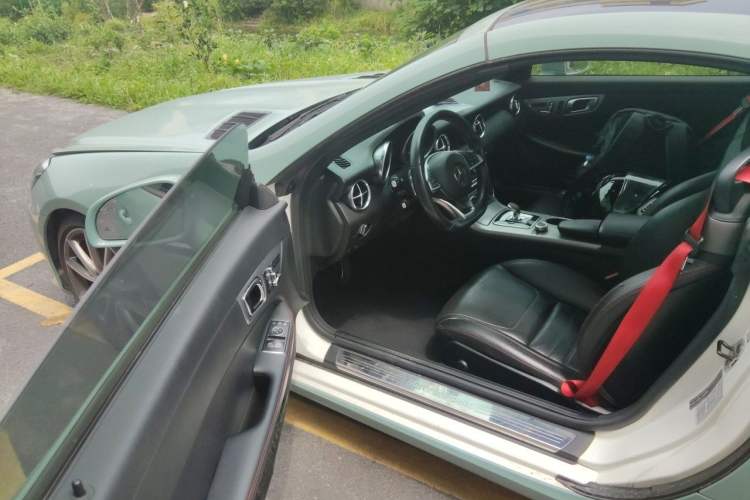Used Mercedes-Benz SLC 2018 SLC 260 Dynamic Edition Driver Seat