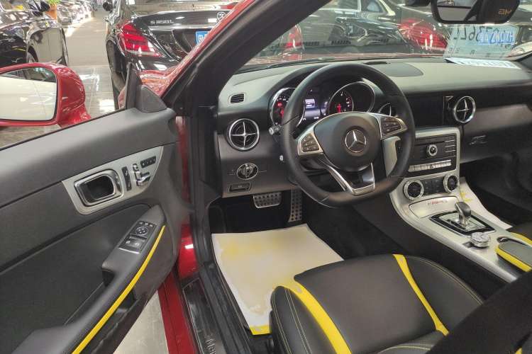 Used Mercedes-Benz SLC 2018 SLC 260 Dynamic Edition Driver Seat