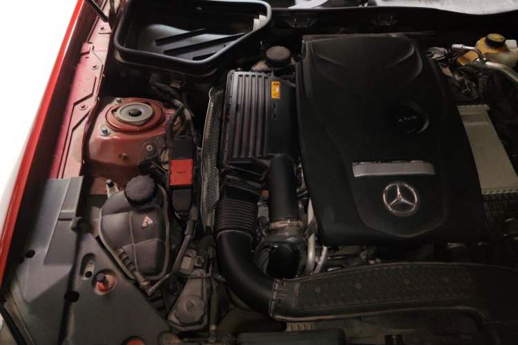 Used Mercedes-Benz SLC 2018 SLC 260 Dynamic Edition Engine Bay Right