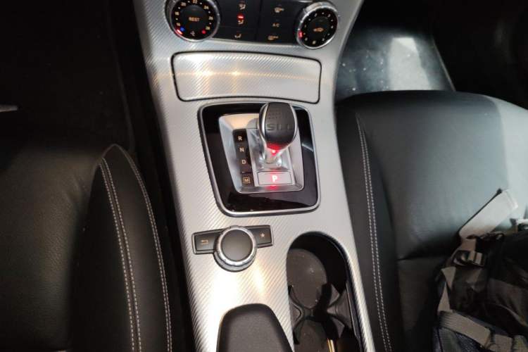 Used Mercedes-Benz SLC 2018 SLC 260 Dynamic Edition Gear Lever