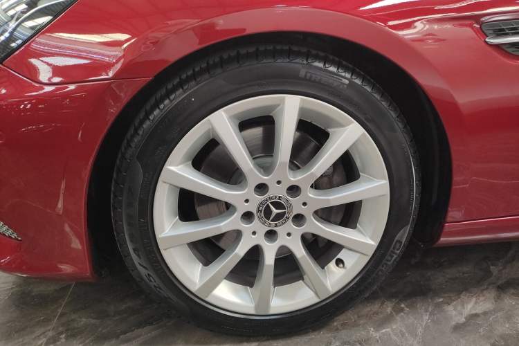 Used Mercedes-Benz SLC 2018 SLC 260 Dynamic Edition Left Front Wheel Hub