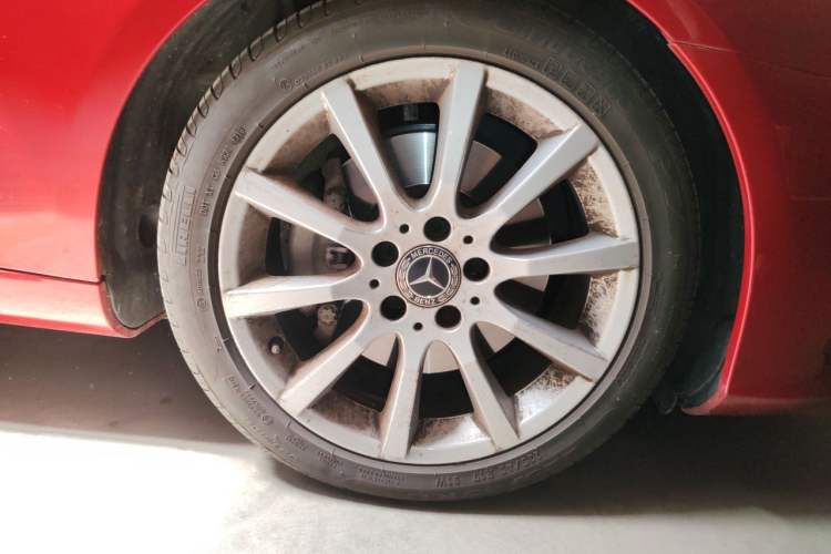 Used Mercedes-Benz SLC 2018 SLC 260 Dynamic Edition Right Front Wheel Hub