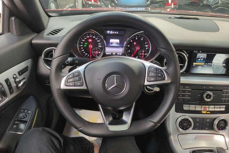 Used Mercedes-Benz SLC 2018 SLC 260 Dynamic Edition Steering Wheel