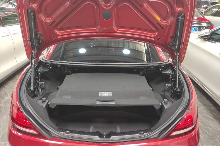 Used Mercedes-Benz SLC 2018 SLC 260 Dynamic Edition Trunk