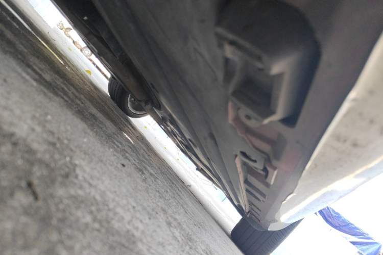 Used Mercedes-Benz SLC 2018 SLC 260 Dynamic Edition Chassis Front Left