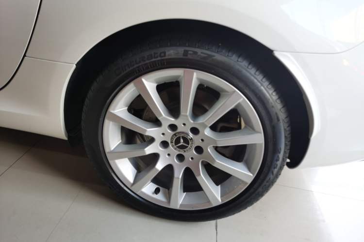 Used Mercedes-Benz SLC 2018 SLC 260 Dynamic Edition Left Rear Wheel Hub