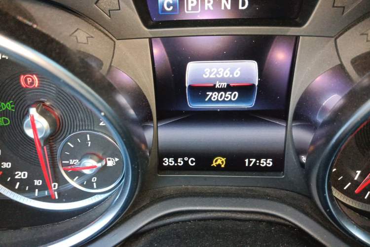 Used Mercedes-Benz SLC 2018 SLC 260 Dynamic Edition Odometer Close Up
