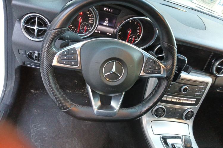 Used Mercedes-Benz SLC 2018 SLC 260 Dynamic Edition Steering Wheel