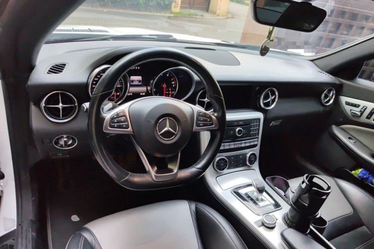 Used Mercedes-Benz SLC 2019 SLC 260 Jinyu Collector's Edition Center Console