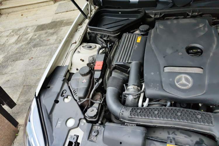Used Mercedes-Benz SLC 2019 SLC 260 Jinyu Collector's Edition Engine Bay Right