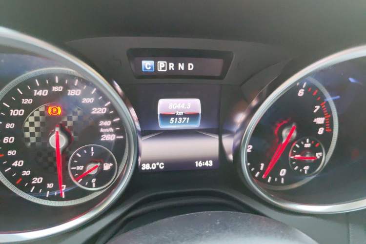 Used Mercedes-Benz SLC 2019 SLC 260 Jinyu Collector's Edition Odometer Close Up
