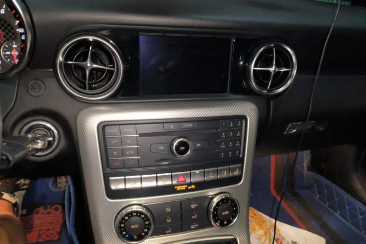 Used Mercedes-Benz SLC 2019 SLC 260 Jinyu Collector's Edition Audio And AC Panel