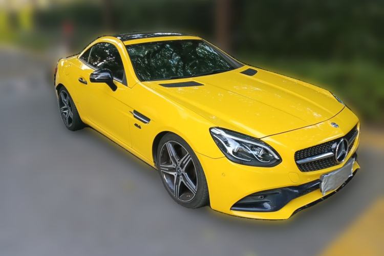 Used Mercedes-Benz SLC 2019 SLC 260 Jinyu Collector's Edition Front Right 45 Deg