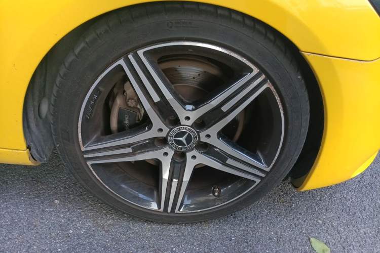 Used Mercedes-Benz SLC 2019 SLC 260 Jinyu Collector's Edition Right Front Wheel Hub