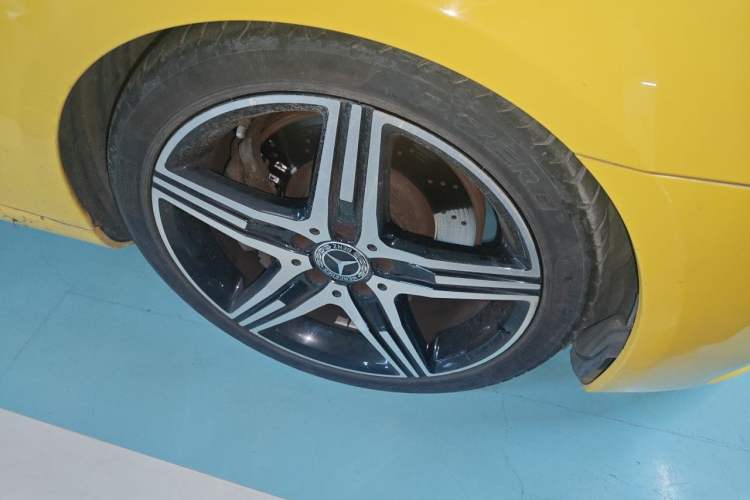 Used Mercedes-Benz SLC 2019 SLC 260 Jinyu Collector's Edition Right Front Wheel Hub