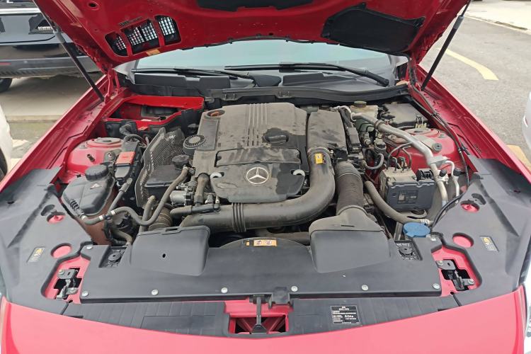 Used Mercedes-Benz SLK-Class 2011 SLK 200 Fashion Model Engine Bay