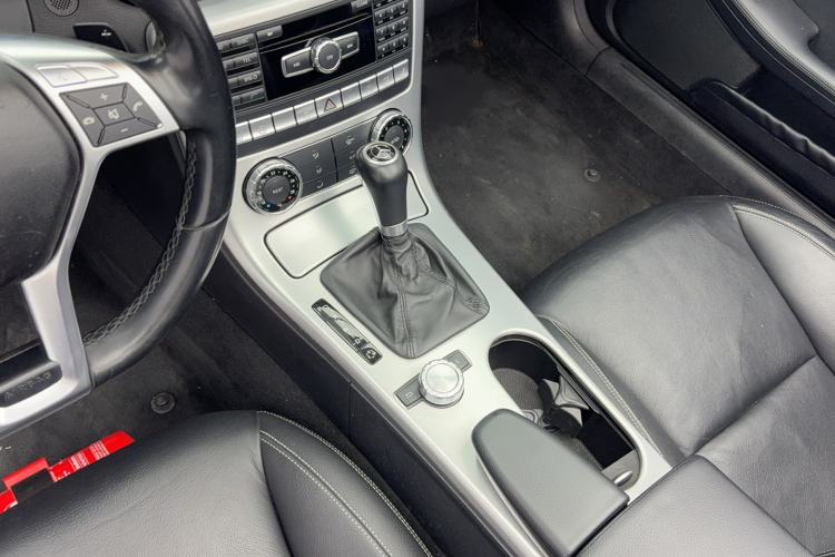 Used Mercedes-Benz SLK-Class 2011 SLK 200 Fashion Model Gear Lever