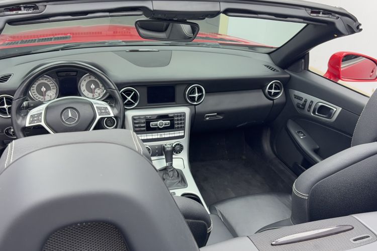 Used Mercedes-Benz SLK-Class 2011 SLK 200 Fashion Model Headliner