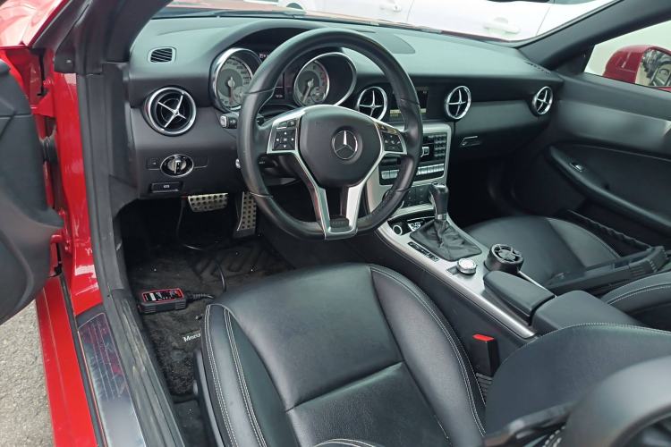 Used Mercedes-Benz SLK-Class 2011 SLK 200 Fashion Model Interior 2