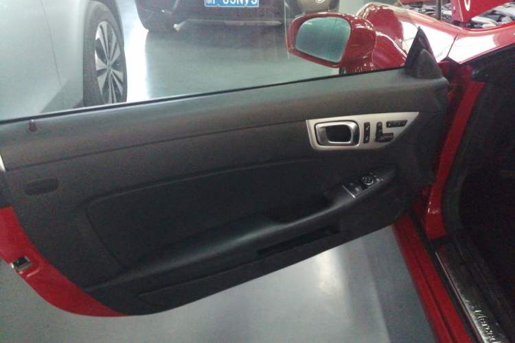 Used Mercedes-Benz SLK-Class 2011 SLK 200 Fashion Model Interior 8