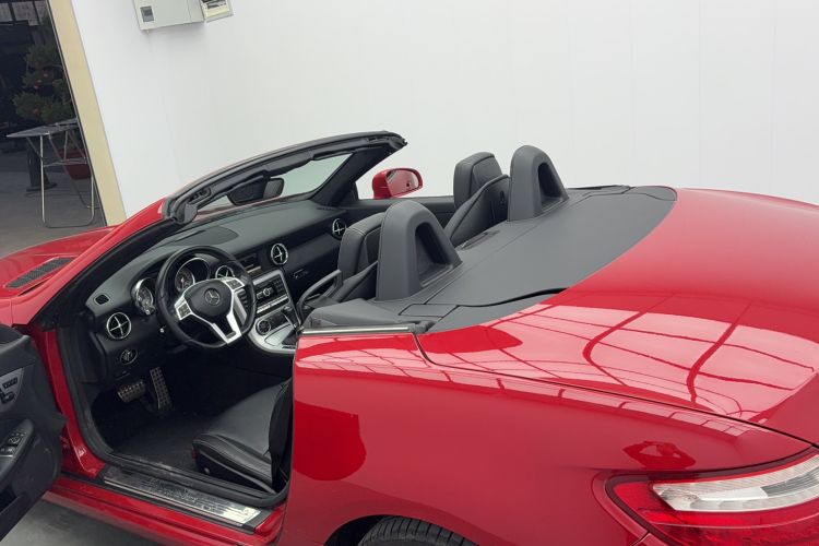 Used Mercedes-Benz SLK-Class 2011 SLK 200 Fashion Model Roof