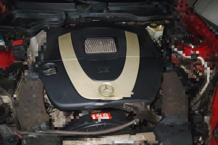 Used Mercedes-Benz SLK-Class 2004 SLK 350 Engine Bay