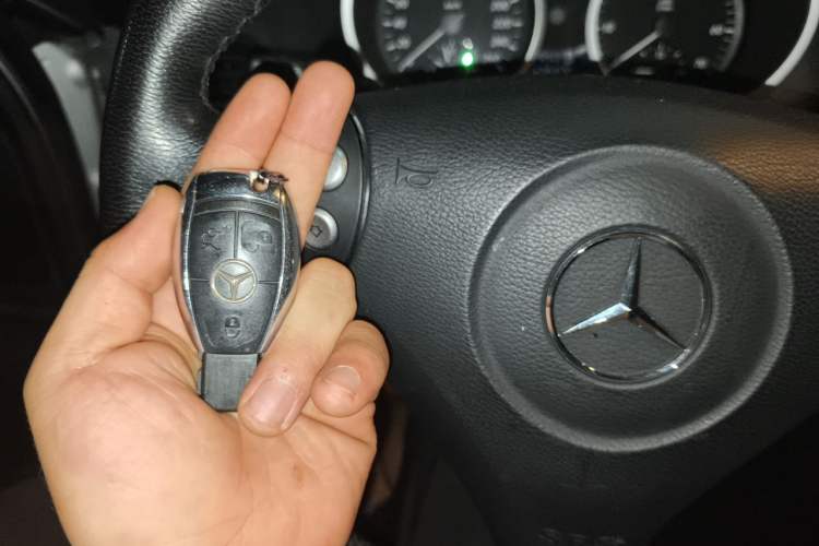Used Mercedes-Benz SLK-Class 2004 SLK 200K Vehicle Key
