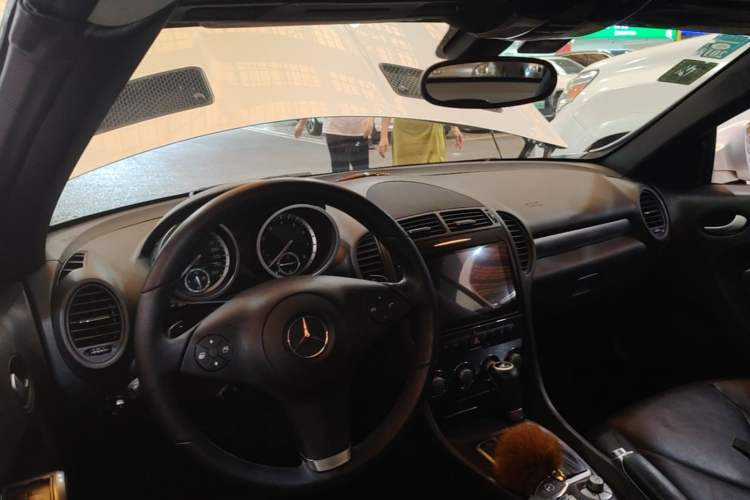 Used Mercedes-Benz SLK-Class 2006 SLK 280 Center Console