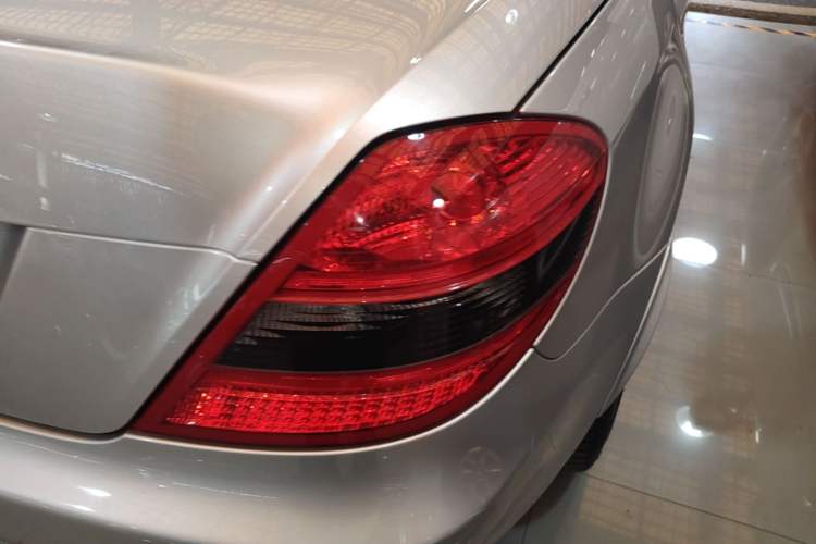 Used Mercedes-Benz SLK-Class 2006 SLK 280 Right Rear Taillight