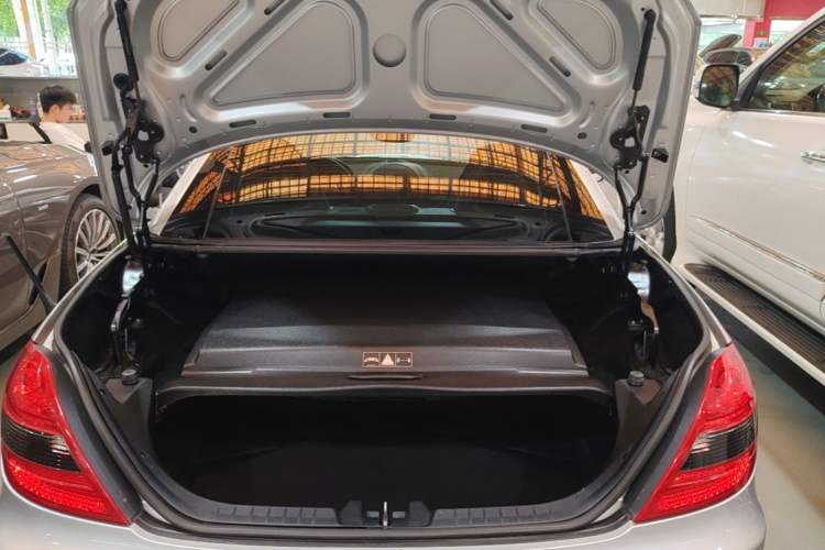 Used Mercedes-Benz SLK-Class 2006 SLK 280 Trunk