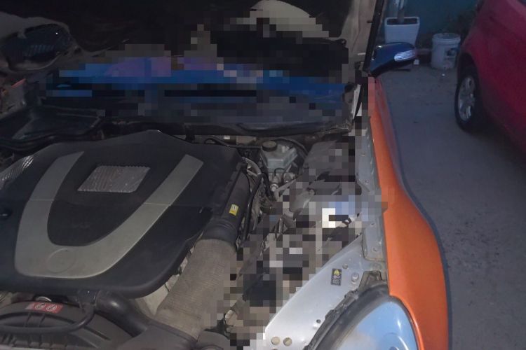 Used Mercedes-Benz SLK-Class  Engine Bay Left