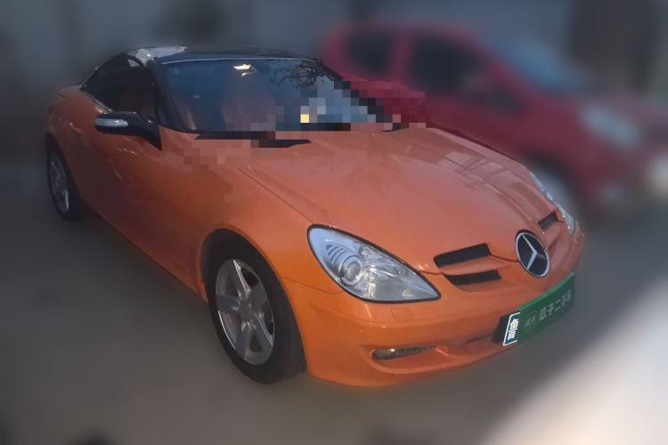 Used Mercedes-Benz SLK-Class  Front Right 45 Deg