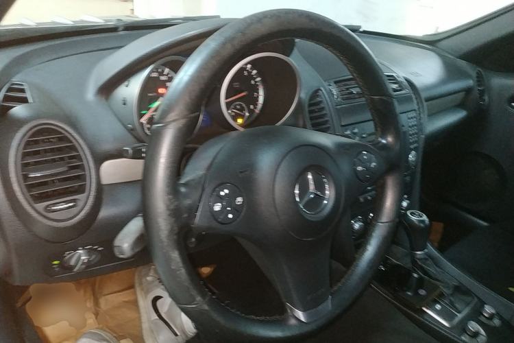 Used Mercedes-Benz SLK-Class 2009 SLK 200K Center Console