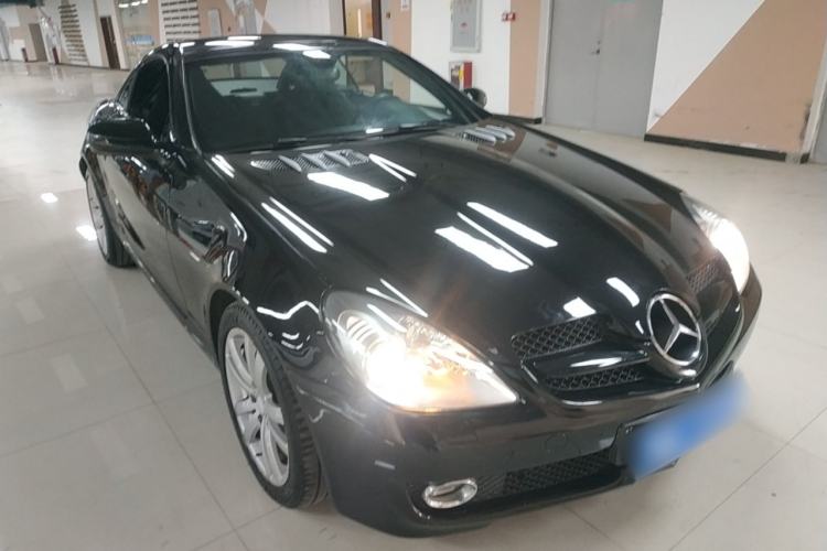 Used Mercedes-Benz SLK-Class 2009 SLK 200K Front Right 45 Deg