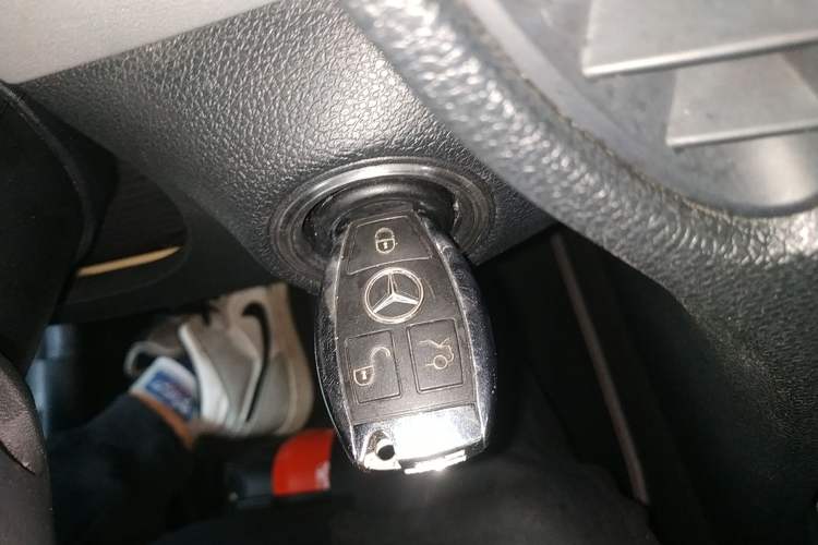 Used Mercedes-Benz SLK-Class 2009 SLK 200K Vehicle Key