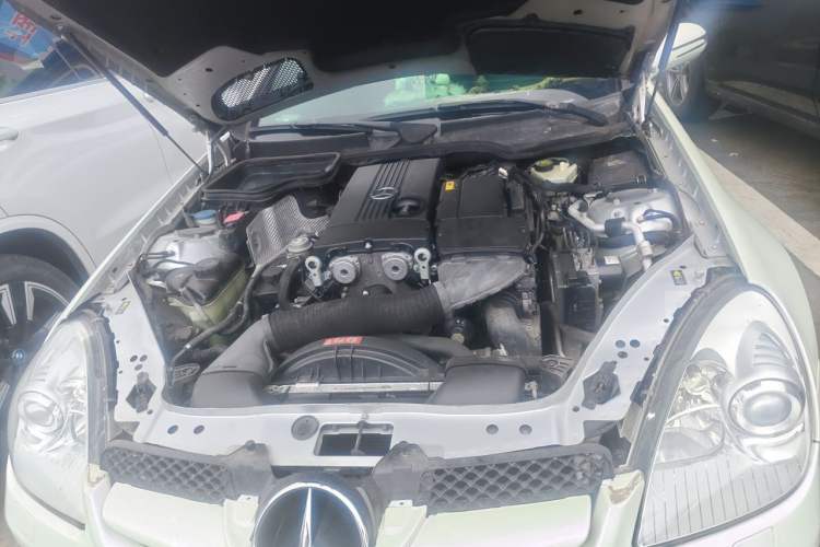 Used Mercedes-Benz SLK-Class 2009 SLK 200K Engine Bay