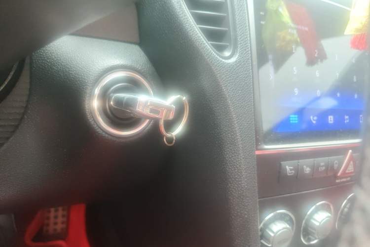 Used Mercedes-Benz SLK-Class 2009 SLK 200K Vehicle Key