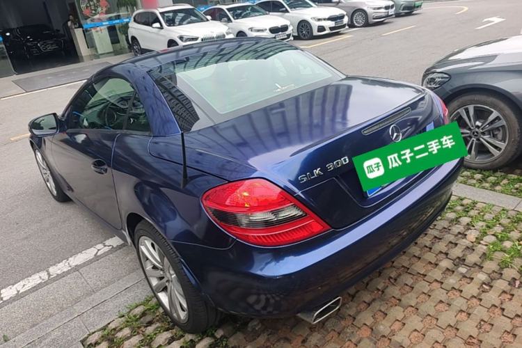 Used Mercedes-Benz SLK-Class 2010 SLK 300 Grand Edition Exterior 2