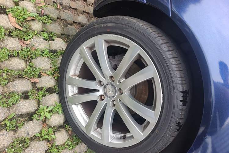 Used Mercedes-Benz SLK-Class 2010 SLK 300 Grand Edition Exterior 5