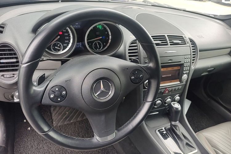 Used Mercedes-Benz SLK-Class 2010 SLK 300 Grand Edition Steering Wheel