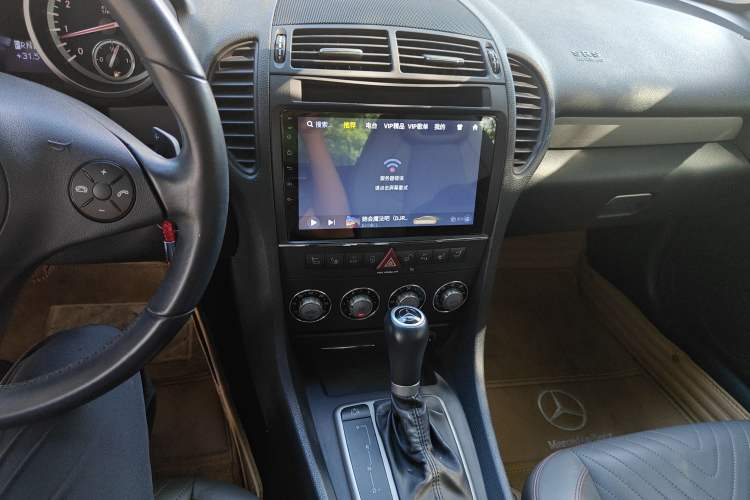 Used Mercedes-Benz SLK-Class 2010 SLK 350 Grand Edition Audio And AC Panel