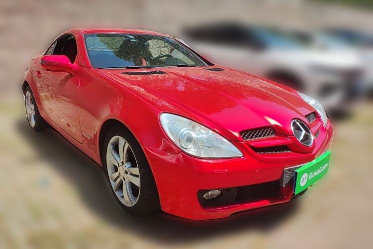 Used Mercedes-Benz SLK-Class 2010 SLK 200K Front Right 45 Deg