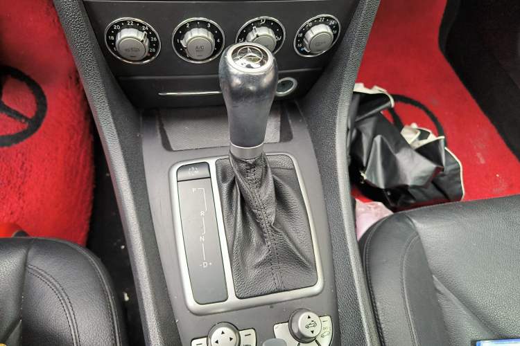 Used Mercedes-Benz SLK-Class 2010 SLK 200K Gear Lever