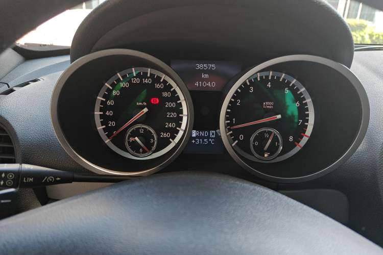 Used Mercedes-Benz SLK-Class 2010 SLK 350 Grand Edition Instrument Cluster