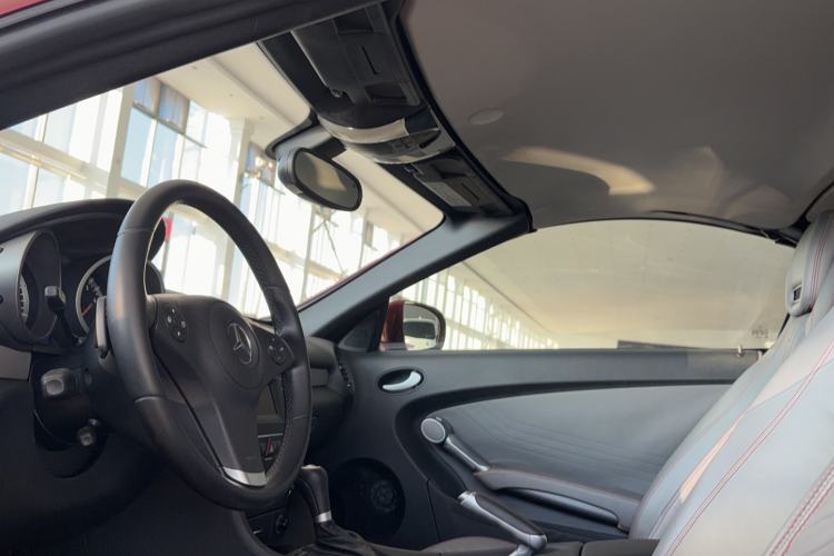 Used Mercedes-Benz SLK-Class 2010 SLK 200K Grand Edition Interior 4