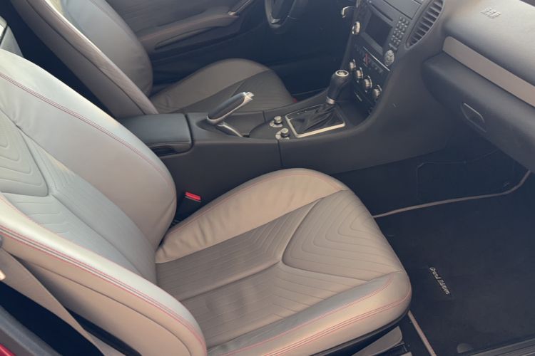 Used Mercedes-Benz SLK-Class 2010 SLK 200K Grand Edition Interior 6